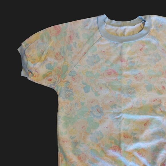 VTG 80s White Blue Floral Short Sleeve Pullover Sweatshirt *Fits like Medium - Picture 5 of 9